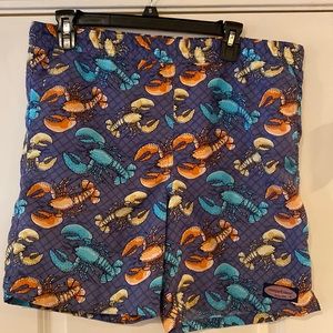 Vineyard Vine boys size medium swim trunks